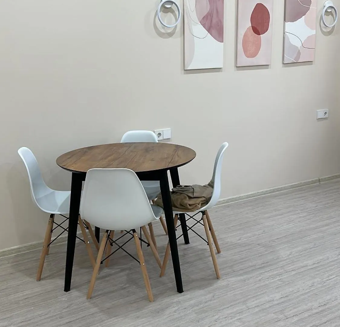 Красивая Квартира В Бостандыкском Районе Apartment Almaty