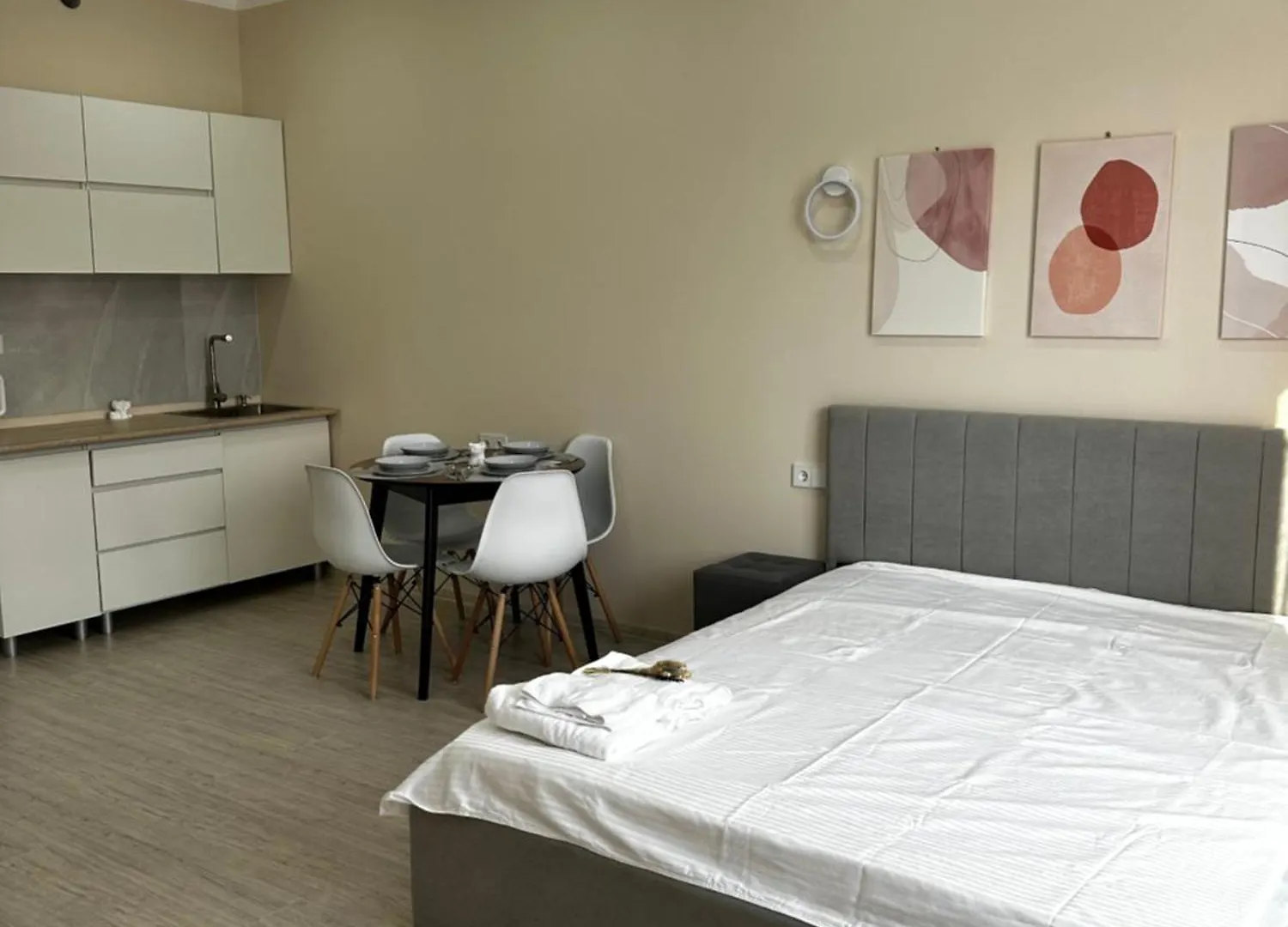 Красивая Квартира В Бостандыкском Районе Apartment Almaty